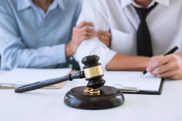 Before You File: Volusia County, Florida Divorce Planning Checklist for Finances, Documents, and Parenting